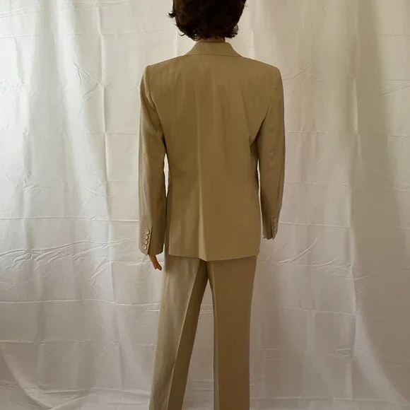 Ann Taylor Beige Pin-Striped 2-Piece Pant Suit / Size 6 / Class/Chic/Timeless - Picture 5 of 8